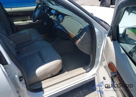 2007 Mercury Grand Marquis Ls z USA, uszkodzony, nr VIN 2MEFM75V37X618743